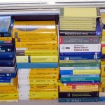 "Need to get more bookshelves", photo de Jose C Silva dans Flickr (CC BY 2.0)